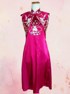 Jelajahi koleksi hasil jahitan terbaik kami yang dikerjakan dengan rapi dan penuh ketelitian. dress