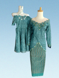 Jelajahi koleksi hasil jahitan terbaik kami yang dikerjakan dengan rapi dan penuh ketelitian. kebaya (5)