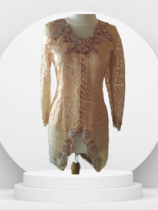 Jelajahi koleksi hasil jahitan terbaik kami yang dikerjakan dengan rapi dan penuh ketelitian. kebaya (7)